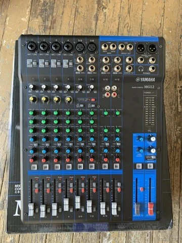 Yamaha MG12 Mixer καινούργιο αγορασμένο 