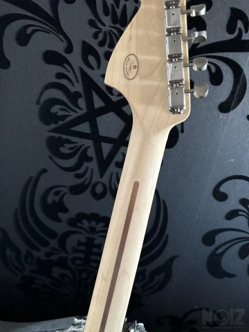 FENDER TOM DELONGE LIMITED STRATOCASTER