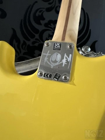 FENDER TOM DELONGE LIMITED STRATOCASTER