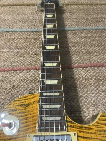 Epiphone Joe Perry Signature Boneyard Le
