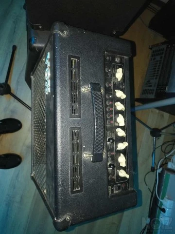 Ενισχυτής Vox VT30 (υβριδικός)