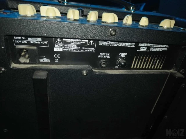 Ενισχυτής Vox VT30 (υβριδικός)