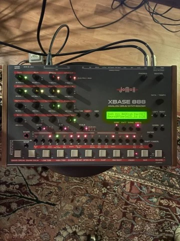 Jomox Xbase 888