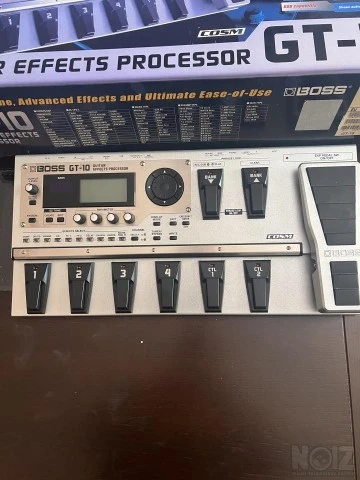 BOSS GT-10