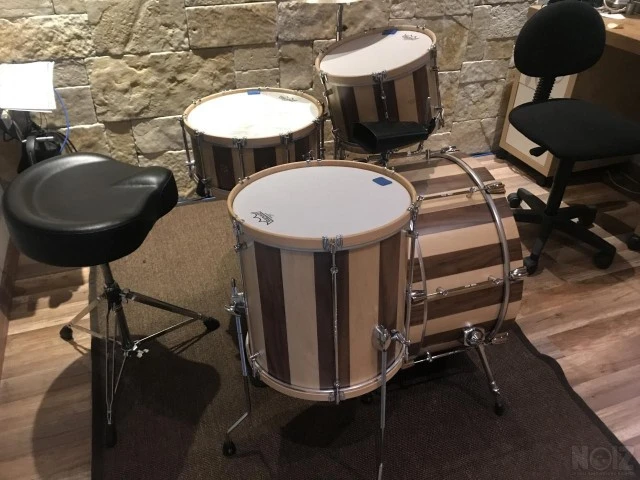 handmade set walnuts &amp; maple