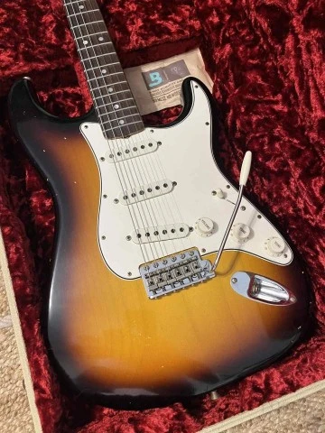 Fender Custom Shop '64 Stratocaster Jour