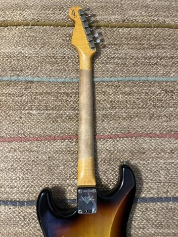 Fender Custom Shop '64 Stratocaster Jour