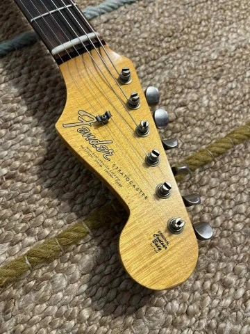 Fender Custom Shop '64 Stratocaster Jour