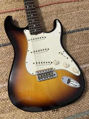 Fender Custom Shop '64 Stratocaster Jour