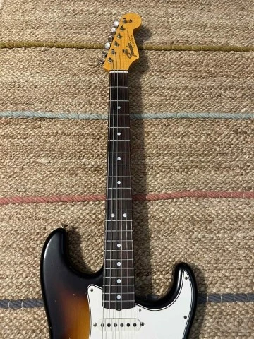 Fender Custom Shop '64 Stratocaster Jour