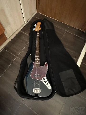 Squier Classic Vibe 60s Jazz Bass + Θήκη