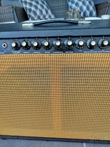 FENDER SUPER TWIN REVERB 180WATT