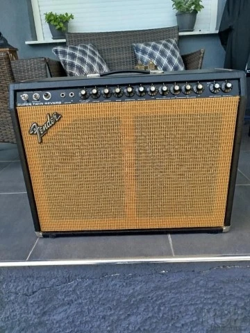 FENDER SUPER TWIN REVERB 180WATT