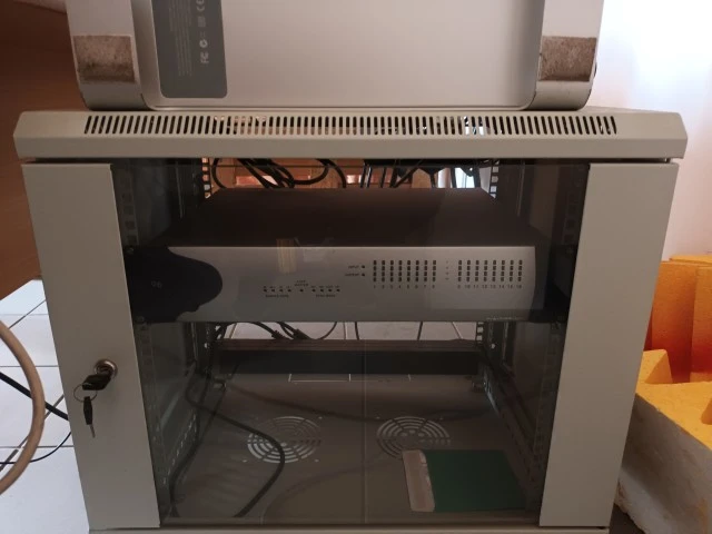 Πωλειται studio η ο εξοπλισμος λογω συνταξης!