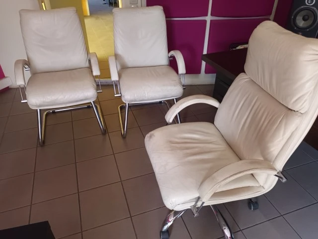 Πωλειται studio η ο εξοπλισμος λογω συνταξης!