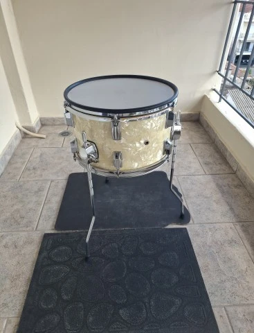 Electronic drums 4 piece