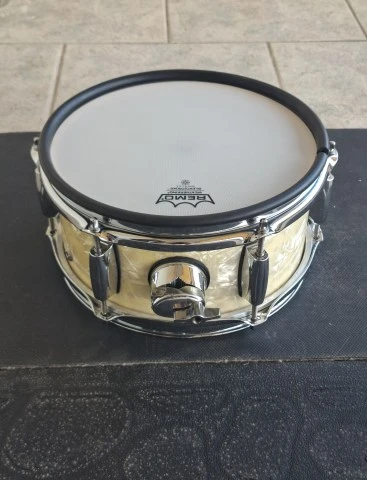 Electronic drums 4 piece