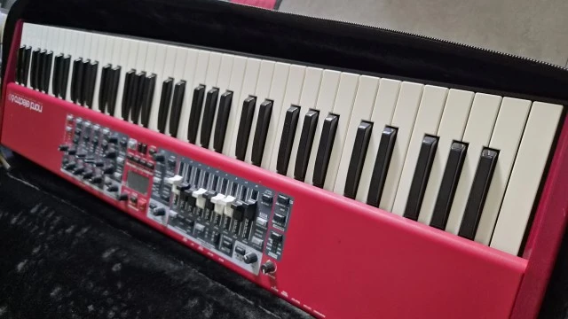 Nord Electro 6D 73
