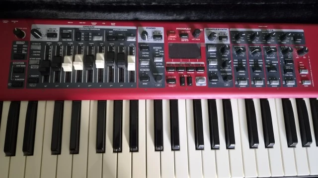 Nord Electro 6D 73