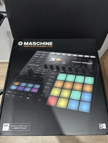 Native instrument MASCHINE mk3
