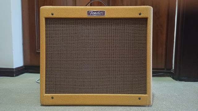 Fender Blues Junior Lacquered Tweed