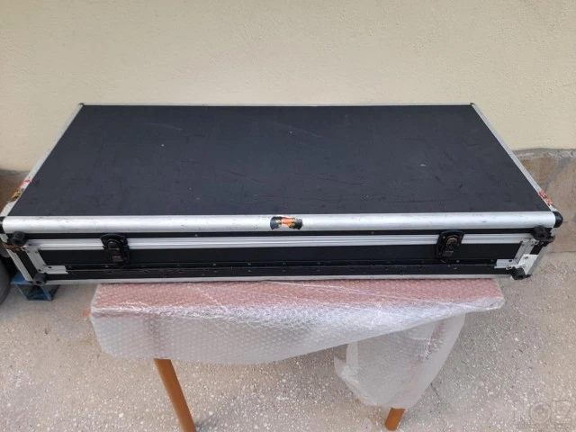FLIGHT CASE 10" ΣΤΑ 80 ΕΥΡΩ ΚΑΙ FLIGHT C