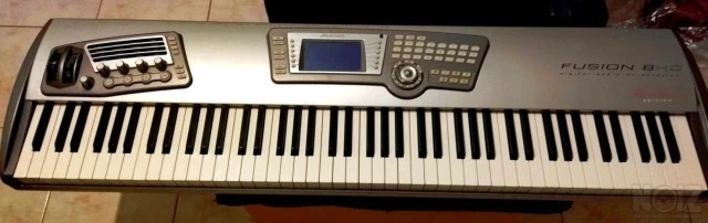 WORKSTATION / SYNTHESIZER ALESIS FUSION 