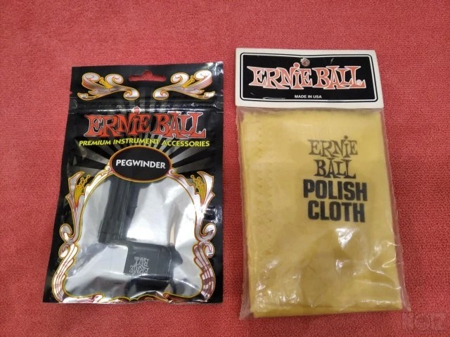 VINTAGE ERNIE BALL PAGWINDER AND POLISH 