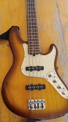 Fender jazz bass American deluxe