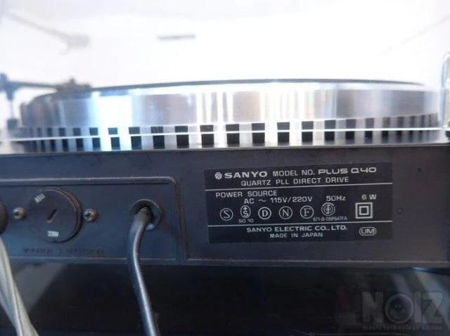 ΠΙΚΑΠ  SANYO  PLUS  Q - 40 + AUDIO TECHN