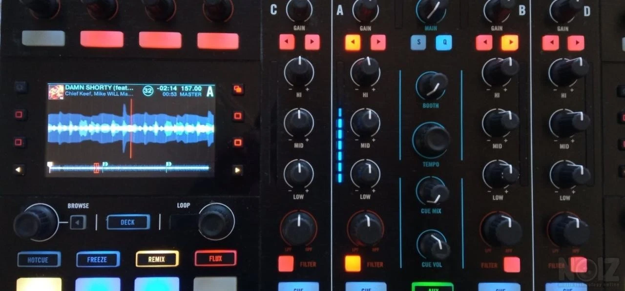 Traktor Kontrol S5 4-Channel DJ Controll
