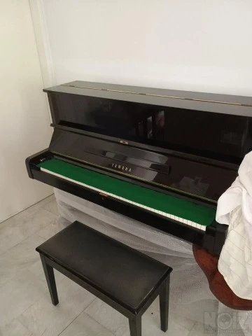 ΠΙΑΝΟ YAMAHA U1
