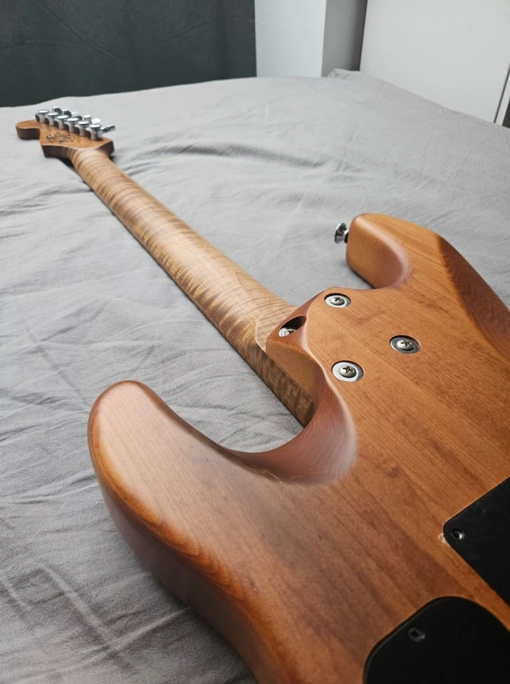 Charvel Guthrie Govan Signature USA