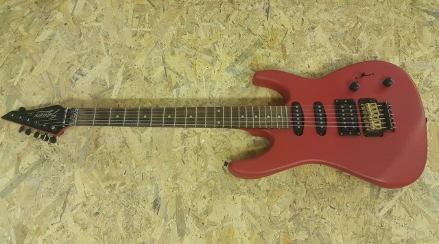 Squier SuperStrat