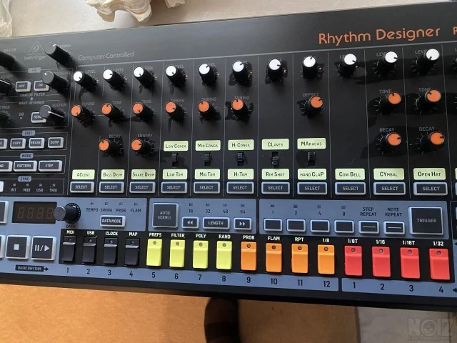 BEHRINGER RD8