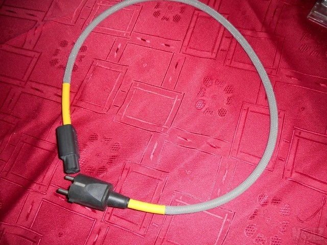 ΚΑΛΩΔΙΟ ΡΕΥΜΑΤΟΣ MENA CABLES AC - S1