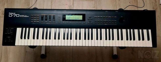 ROLAND    D70