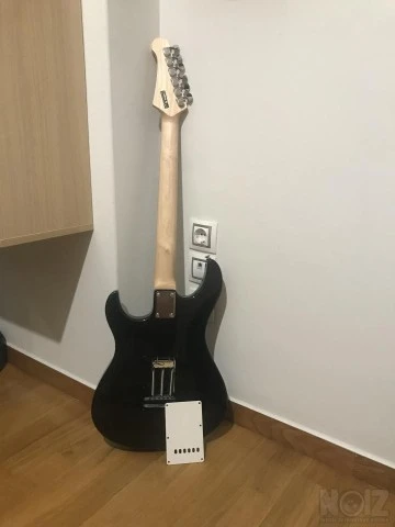 Yamaha Pacifica 112J + Ενισχυτής orange 