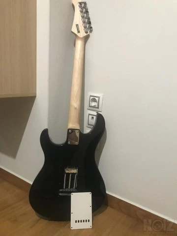 Yamaha Pacifica 112J + Ενισχυτής orange 