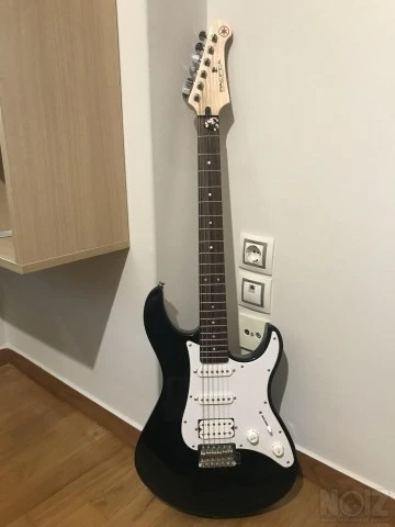 Yamaha Pacifica 112J + Ενισχυτής orange 