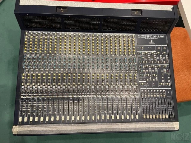 Behringer MX9000