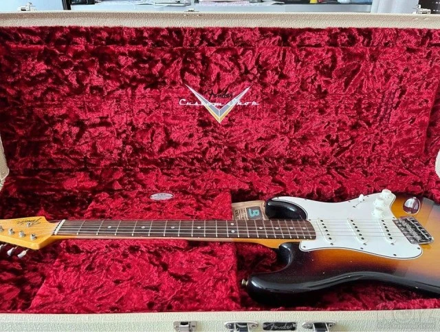 Fender 64 Strat Custom