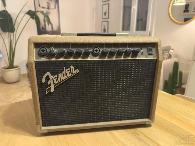 FENDER ACOUSTASONIC 40