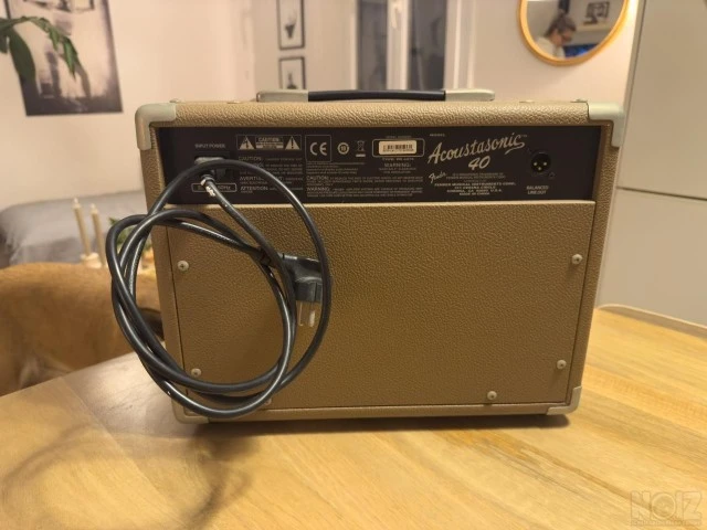 FENDER ACOUSTASONIC 40