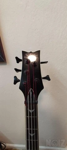Πωλείται 5χορδο Μπάσο Schecter(Stiletto 