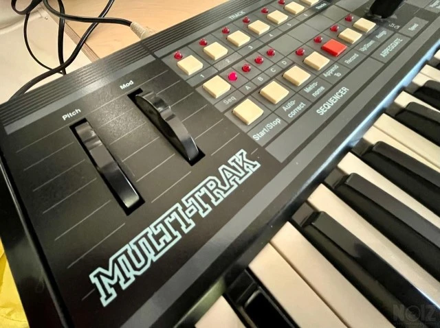 Sequential Multi-Trak 6-Voice Polyphonic