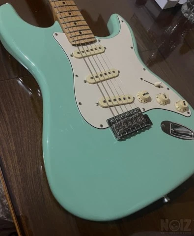 Jet JS-300 Stratocaster - Ανταλλαγη με μπασο 