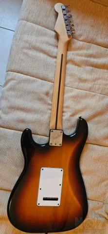 Fender stratocaster 1984