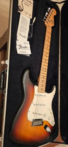 Fender stratocaster 1984