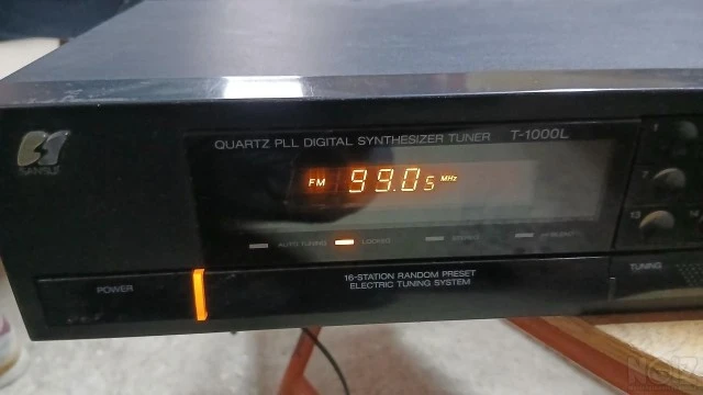 Ραδιόφωνο SANSUI T1000